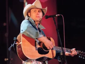 Dwight Yoakam Doubles His Hits on One Billboard Chart
